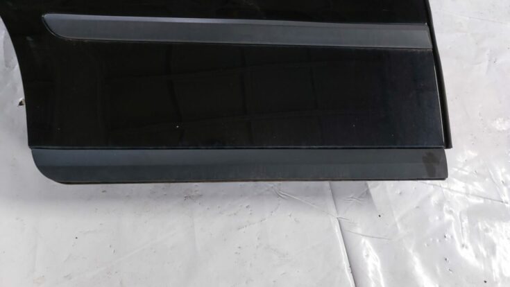 Aizmugurējās labās durvis priekš VOLVO S40 2004 Black