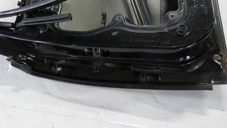 Aizmugurējās labās durvis priekš VOLVO S40 2004 Black