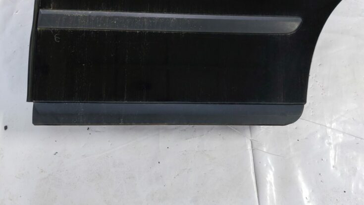 Aizmugurējās kreisās durvis priekš VOLVO S40 2004 Black