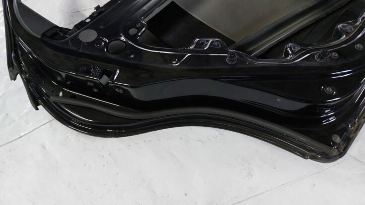Aizmugurējās kreisās durvis priekš VOLVO S40 2004 Black