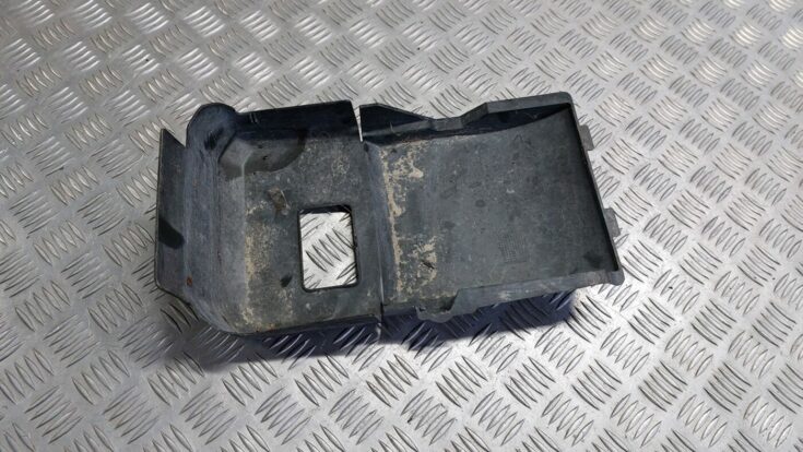 Akumulatora vāks priekš VOLVO S40 2004 Black
