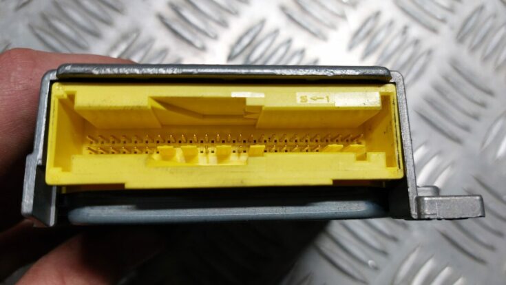 Drošības spilvena vadības bloks priekš MITSUBISHI COLT 2007
