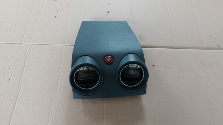 Mērinstrumentu paneļa gaisa vads, centrā priekš MITSUBISHI COLT 2007