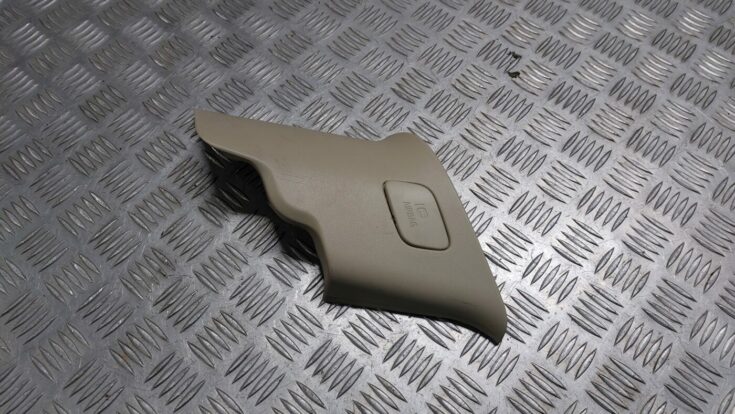 Aizmugurējas salona statnes apdare priekš VOLVO V60 2012