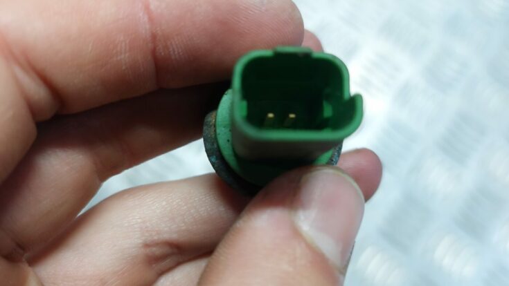 Dzesēšanas šķidruma temperatūras sensors priekš VOLVO V60 2012