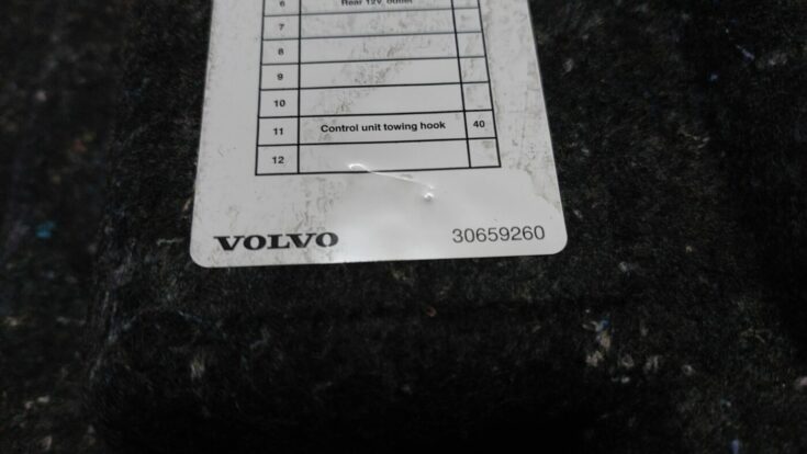 Bagāžnieka nodalījuma paliktnis priekš VOLVO V60 2012
