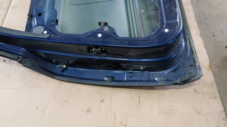Aizmugurējās labās durvis priekš VOLVO V60 2012