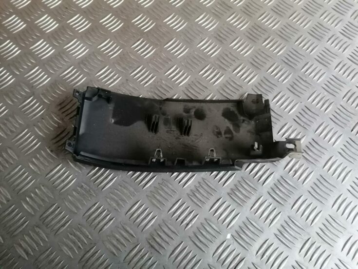 Stūres statnes putekļu aizsargs (salonā) priekš BMW 123 E87 2008 BLACK