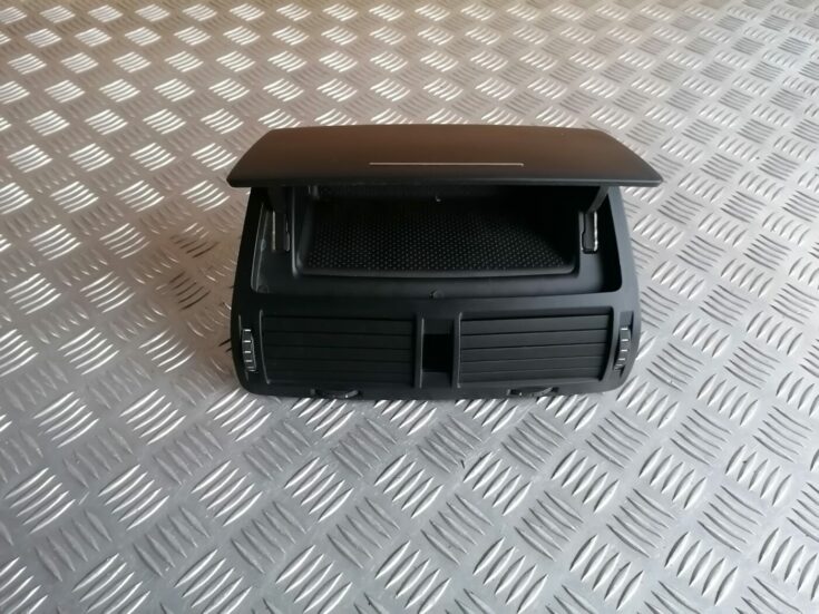 Mērinstrumentu paneļa gaisa vads, centrā priekš ŠKODA OCTAVIA 2006