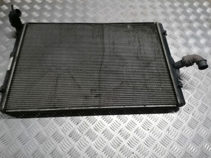 Dzesēšanas radiators priekš ŠKODA OCTAVIA 2006