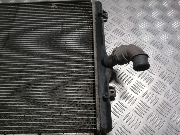 Dzesēšanas radiators priekš ŠKODA OCTAVIA 2006