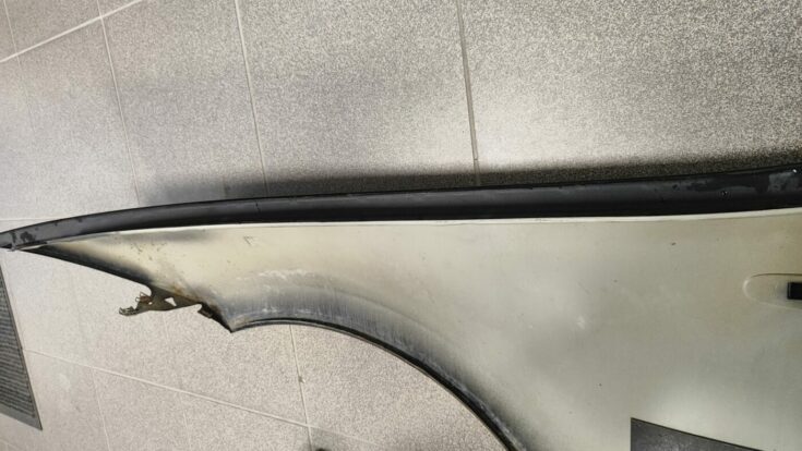 Priekšējais labais spārns priekš BMW 123 E87 2008 BLACK