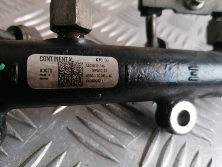 Degvielas sadales caurule priekš PEUGEOT 607 2010
