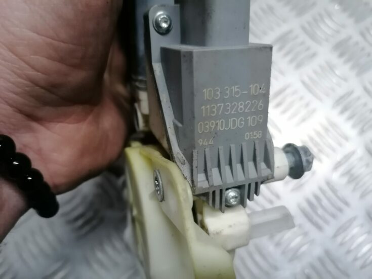 Stikla pacelšanas mehānisms aizmugurējais labais priekš PEUGEOT 607 2010