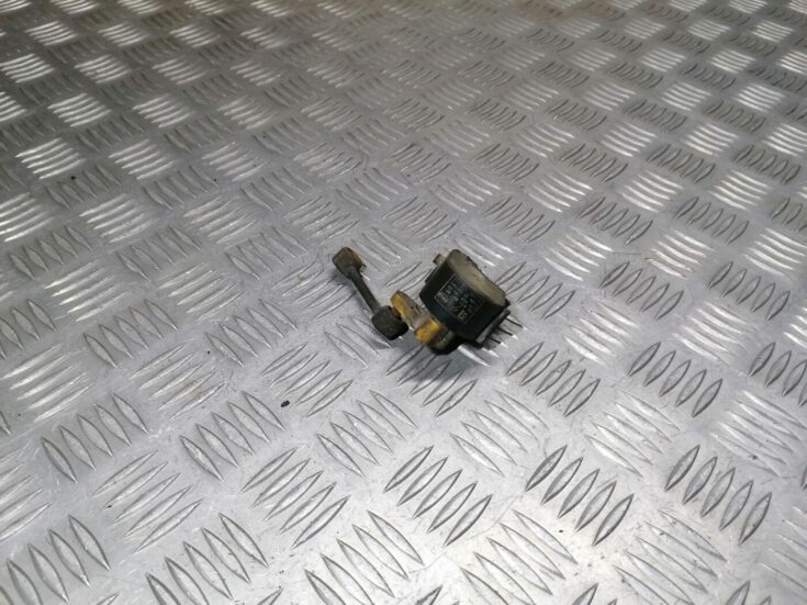 Lukturu diapazona korekcijas sensors, priekšā priekš PEUGEOT 607 2010