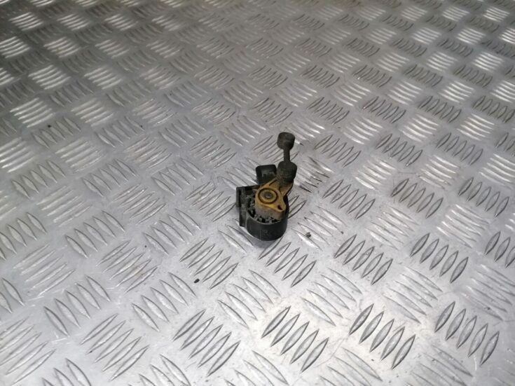 Lukturu diapazona korekcijas sensors, priekšā priekš PEUGEOT 607 2010