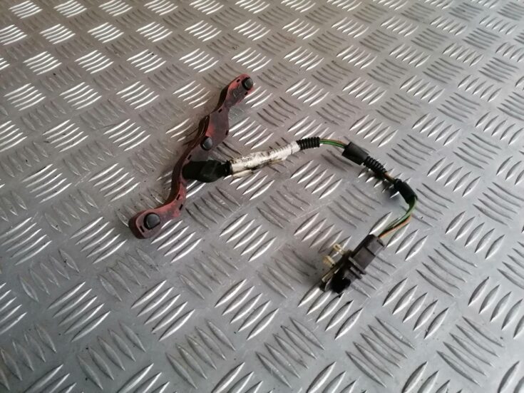Kvēlsveču vadi priekš PEUGEOT 607 2010