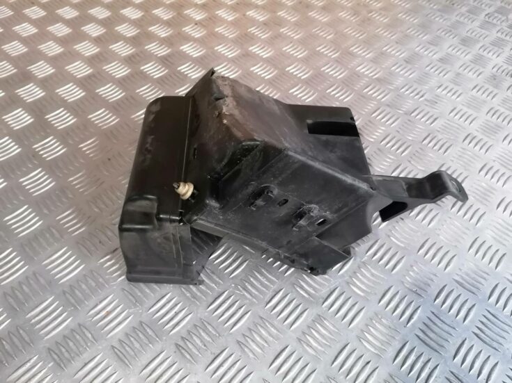Drošinātāju relejas kaste priekš PEUGEOT 607 2010