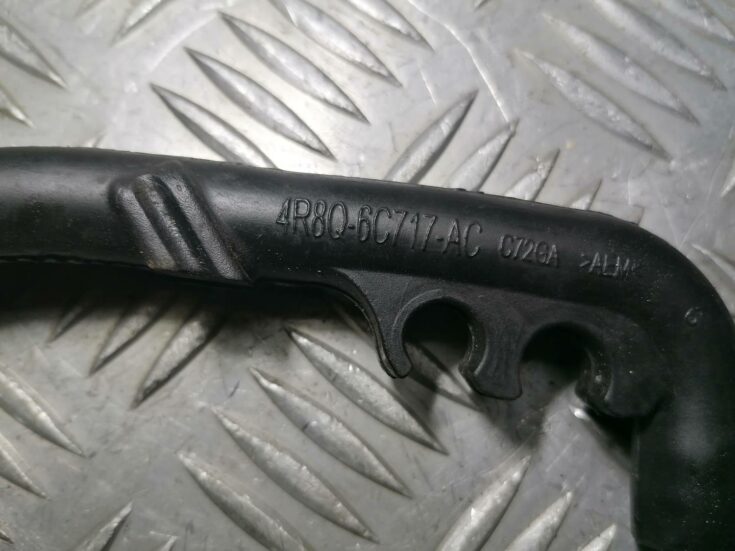 Kartera ventilācijas caurule priekš PEUGEOT 607 2010