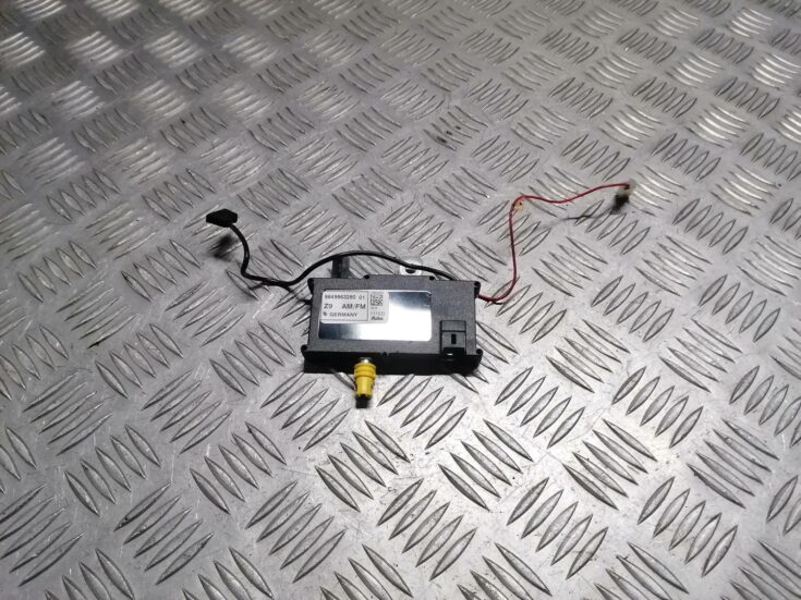 Antenas pastiprinātāja bloks priekš PEUGEOT 607 2010