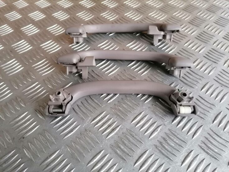 Salona rokturis griestos priekš PEUGEOT 607 2010