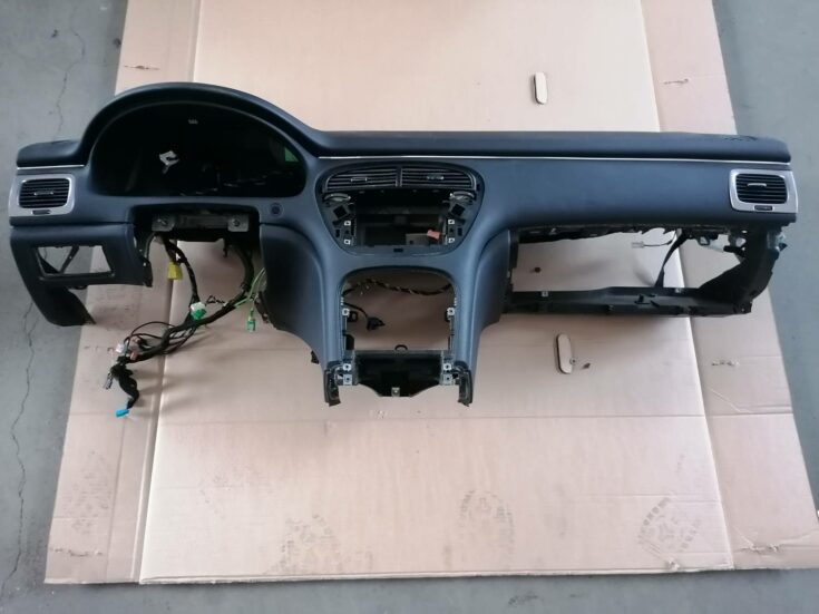 Mērinstrumentu panelis priekš PEUGEOT 607 2010