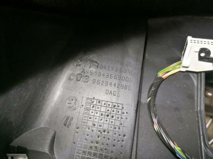 Mērinstrumentu panelis priekš PEUGEOT 607 2010