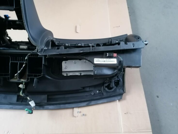 Mērinstrumentu panelis priekš PEUGEOT 607 2010