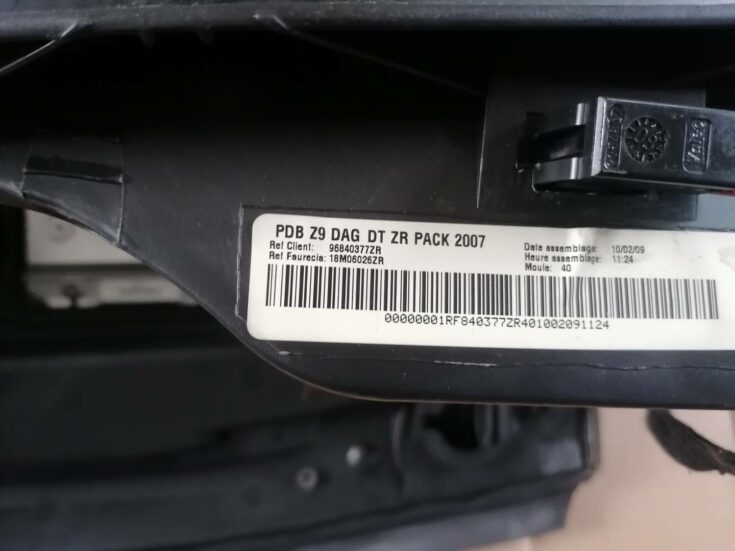 Mērinstrumentu panelis priekš PEUGEOT 607 2010