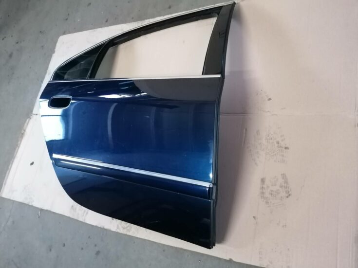 Aizmugurējās labās durvis priekš PEUGEOT 607 2010