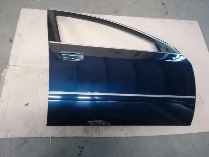 Priekšējās labās durvis priekš PEUGEOT 607 2010