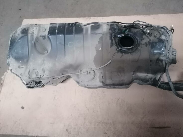 Degvielas tvertne priekš PEUGEOT 607 2010
