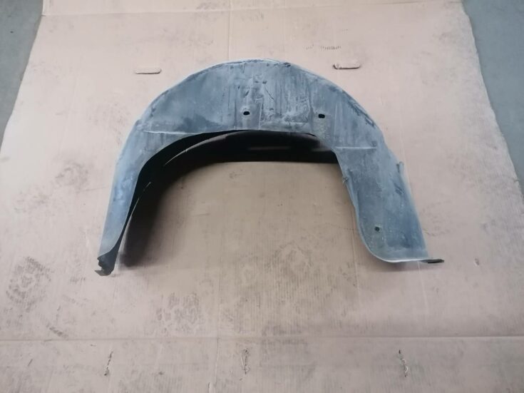 Aizmugurējais labais paspārns priekš PEUGEOT 607 2010