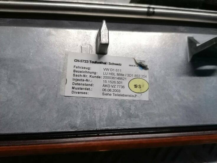 Mašīnas pulkstenis priekš VW PHAETON 2003