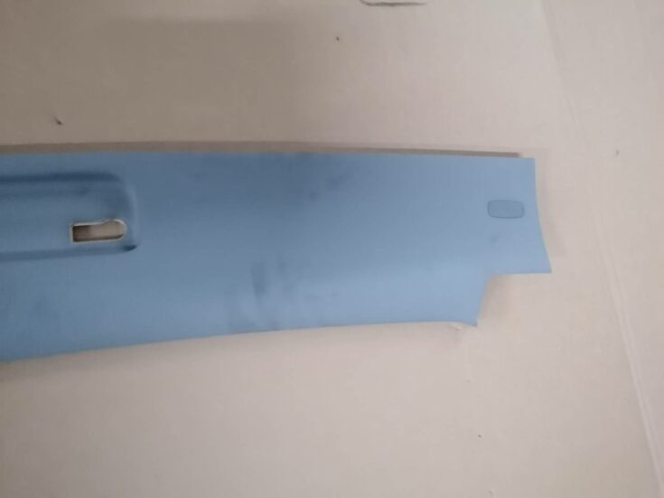 Aizmugurējas salona statnes apdare priekš VW PHAETON 2003
