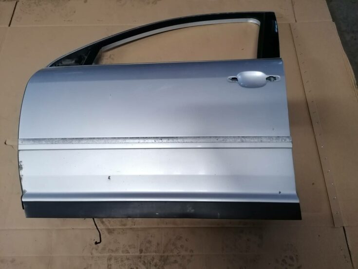 Priekšējās kreisās durvis priekš VW PHAETON 2003