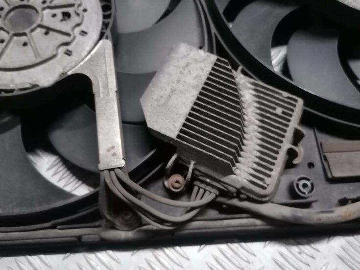 Dzesēšanas radiatora ventilators priekš VW PHAETON 2003