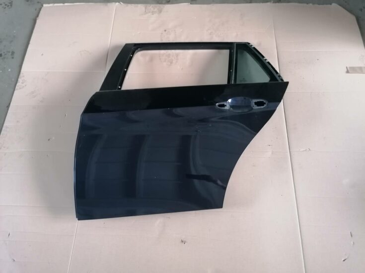 Aizmugurējās kreisās durvis priekš BMW 318D E91 2008 TOURING