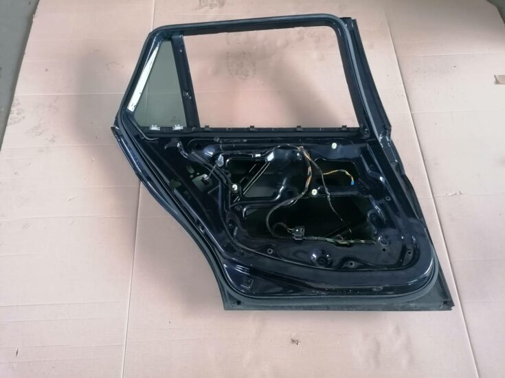 Aizmugurējās kreisās durvis priekš BMW 318D E91 2008 TOURING