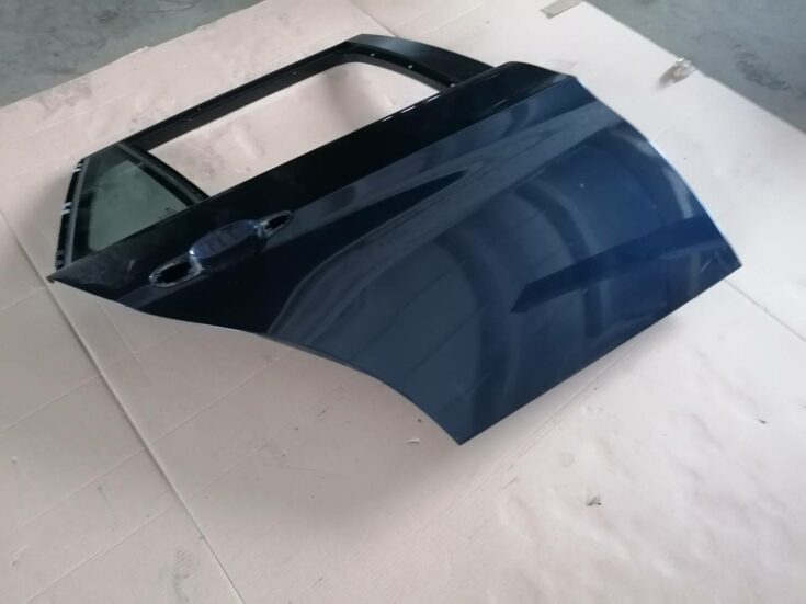 Aizmugurējās labās durvis priekš BMW 318D E91 2008 TOURING