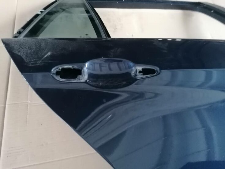 Aizmugurējās labās durvis priekš BMW 318D E91 2008 TOURING