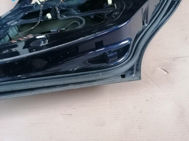 Aizmugurējās labās durvis priekš BMW 318D E91 2008 TOURING
