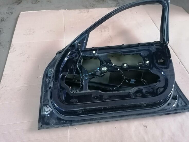 Priekšējās labās durvis priekš BMW 318D E91 2008 TOURING