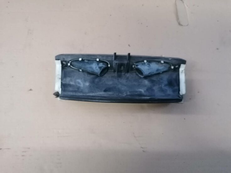 Dzinēja nodalījuma plastmasa priekš BMW 318D E91 2008 TOURING