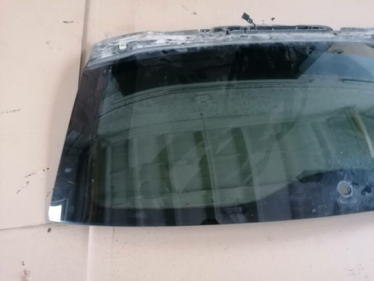 Aizmugures stikls priekš BMW 318D E91 2008 TOURING