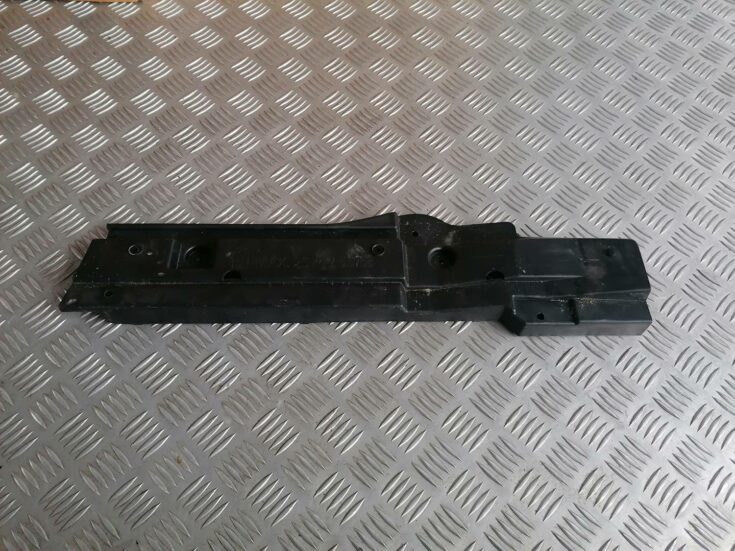 Bagāžnieka nodalījuma plastmasa priekš BMW 318D E91 2008 TOURING
