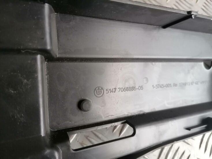 Bagāžnieka nodalījuma plastmasa priekš BMW 318D E91 2008 TOURING