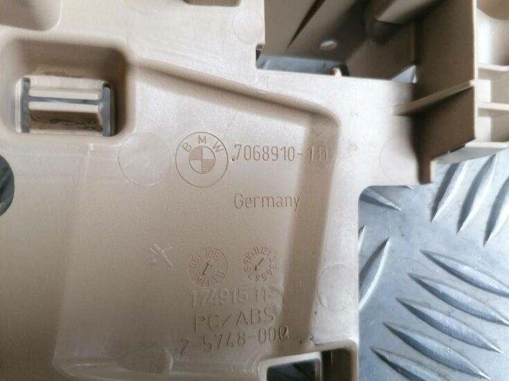Bagāžnieka nodalījuma ventilācijas režģis priekš BMW 318D E91 2008 TOURING