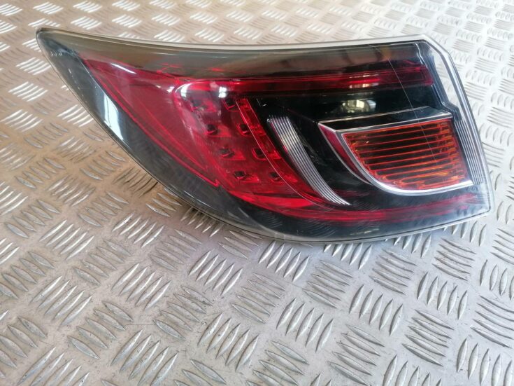 Aizmugurējais kreisais lukturis priekš MAZDA 6 2007