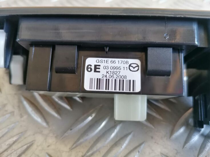 Mērinstrumentu paneļa pārslēgšanas pogas priekš MAZDA 6 2007